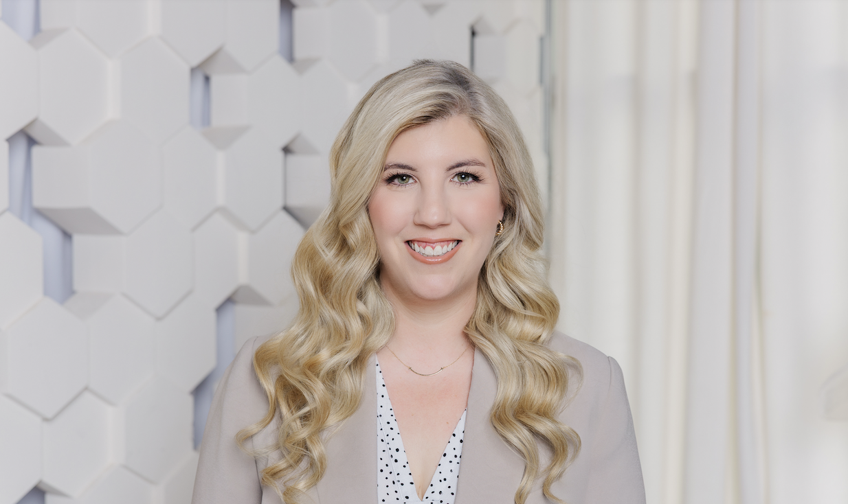 How Leah Built a 7-Figure Group Practice - Productive Therapist